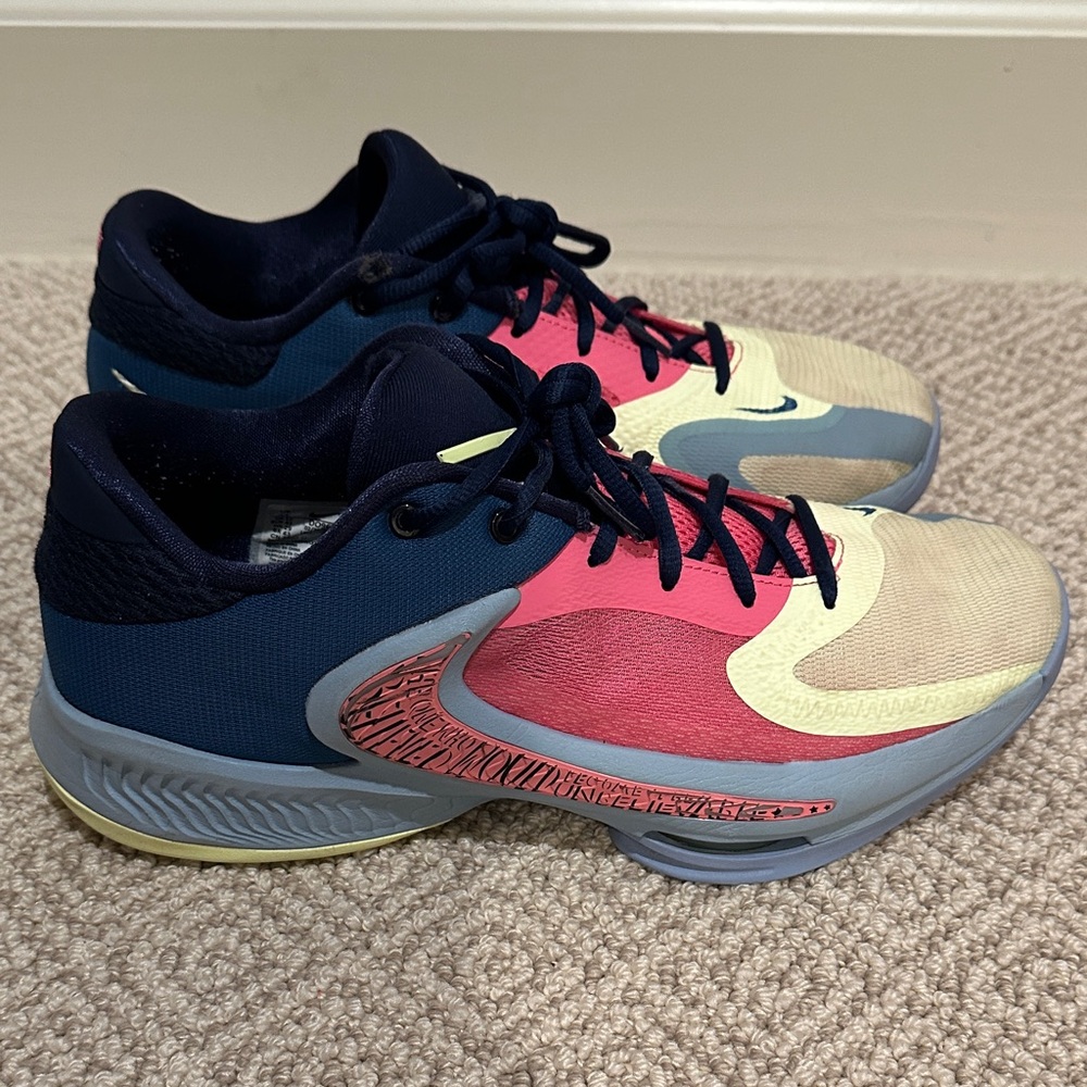 Nike Mens/boys size 11 navy/pink/pastel yellow basketball FREAK Sneakers